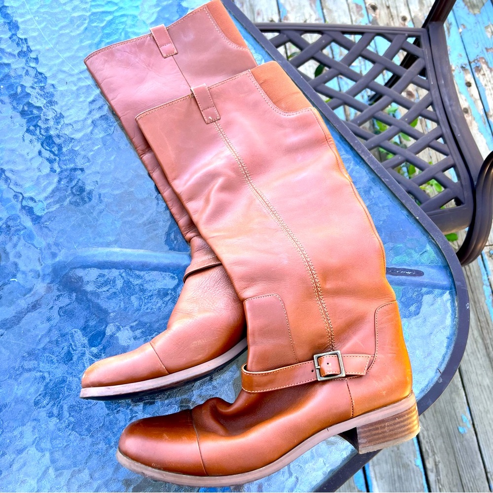 Women’s boots size 11